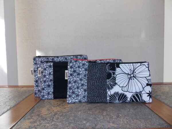 Estuche "Flowers in black & white"