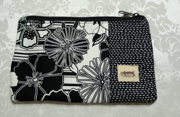 Estuche "Flowers in black & white"