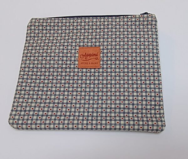 Estuche "Corazoncitos"