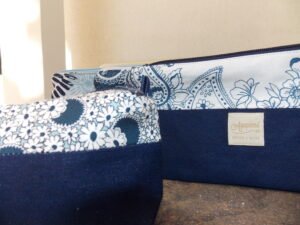 Estuche "Flores azules"