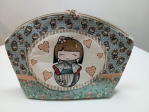 Estuche "Japanese girl" curvo