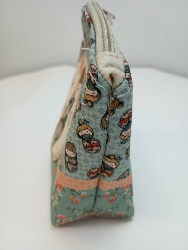 Estuche "Japanese girl" curvo