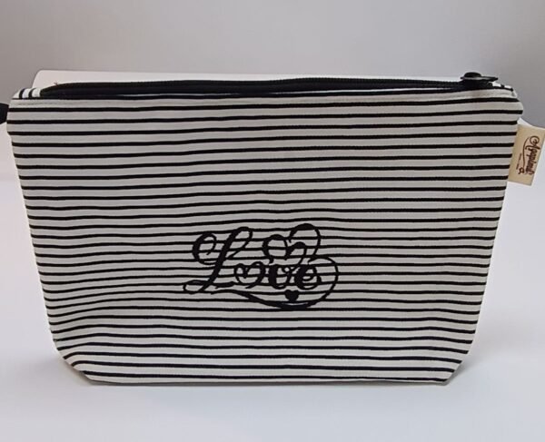 Estuche "Love" rayado 2