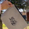 Estuche "Love" rayado 2